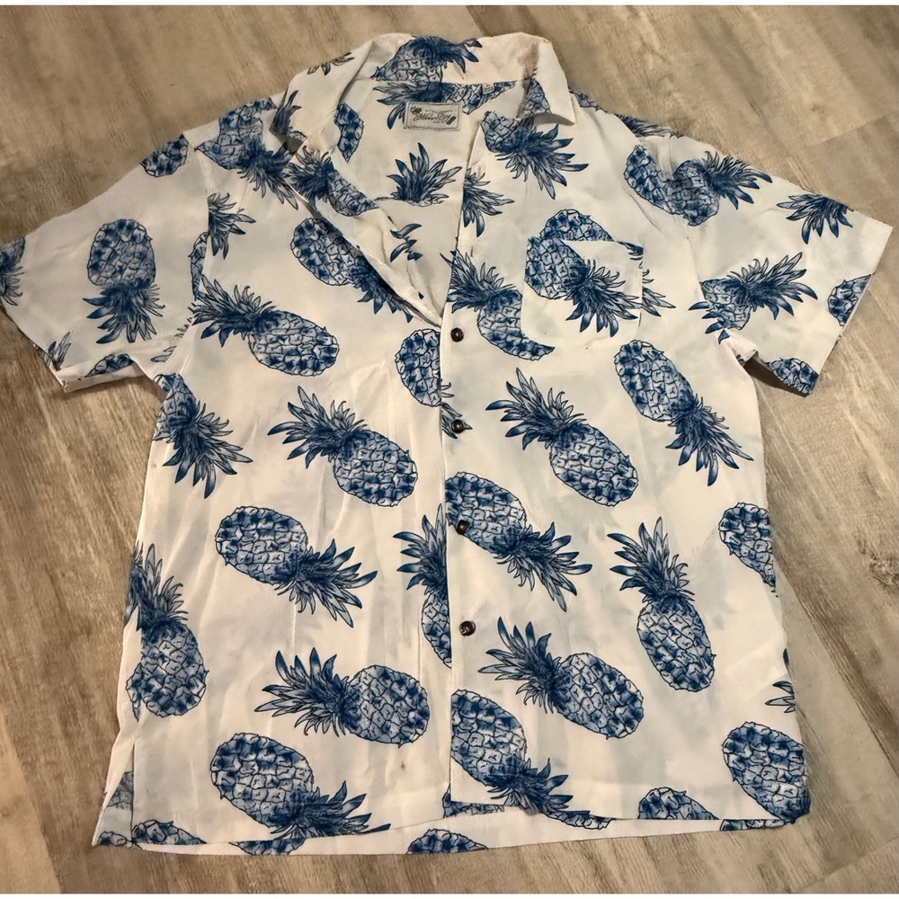 Milano Bay Mens Medium Blue Pineapple Print Short Sleeve Button Down Shirt